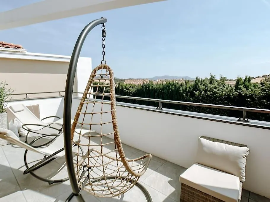 Appartement Type Industriel Dans Cadre Provencal Sanary-sur-Mer France
