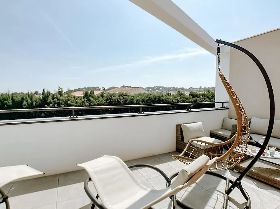Appartement Type Industriel Dans Cadre Provencal Sanary-sur-Mer